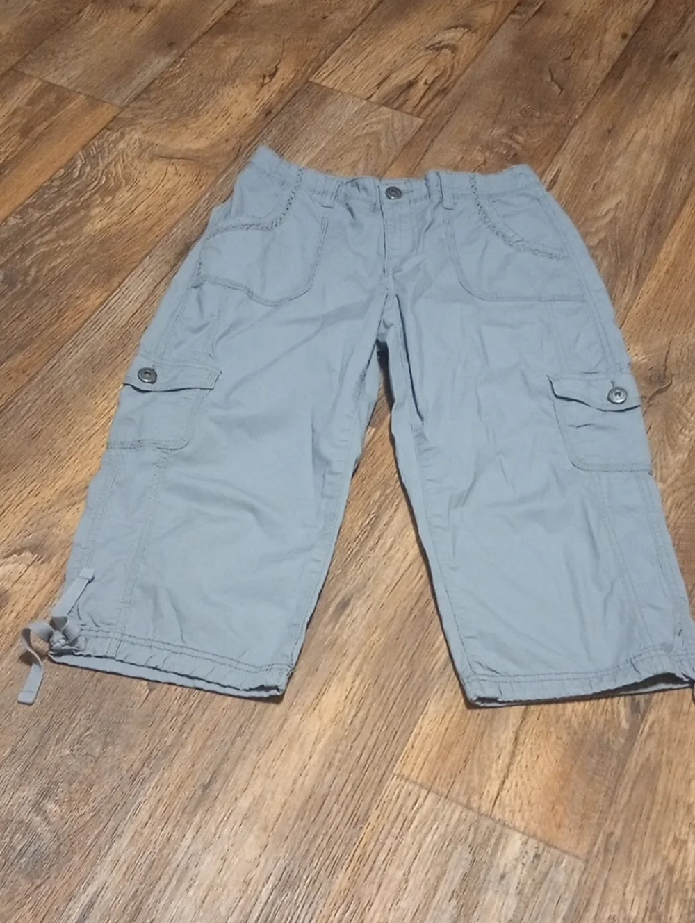 St Johns Bay  Cargo Shorts in Light Gray with Button-Flap Pockets